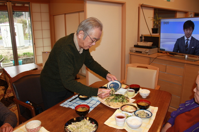 昼食７