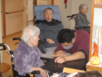 あ３